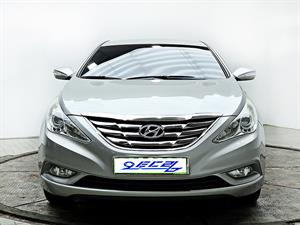 HYUNDAI Sonata - Vista 2