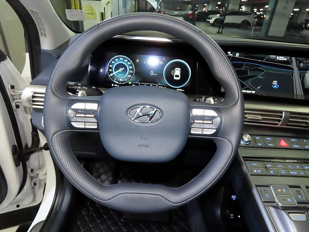 HYUNDAI Nexo - Vista 8