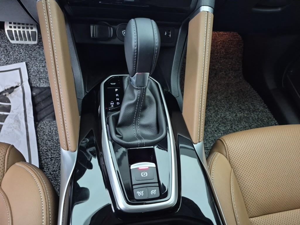 SAMSUNG QM6 - Vista 8