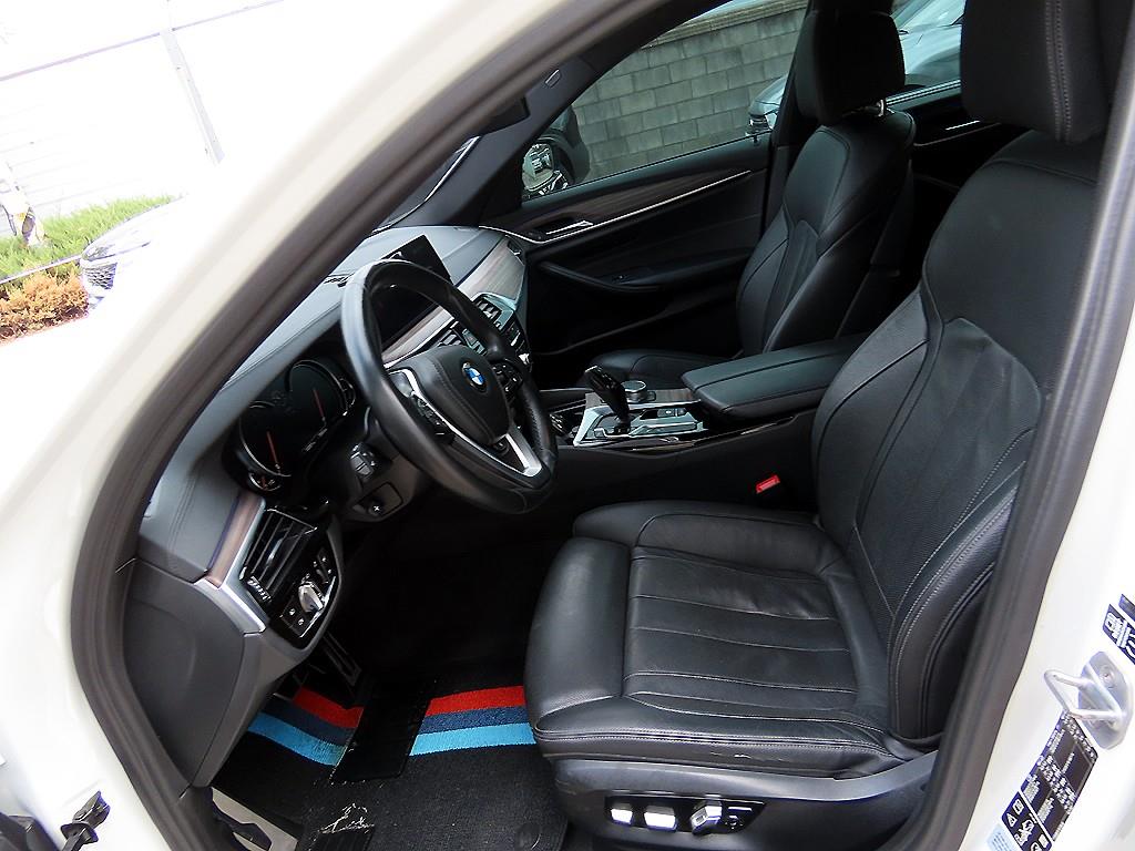 BMW 5 Series - Vista 5