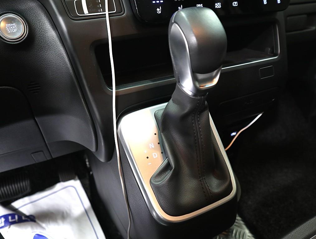 HYUNDAI Staria 2024 Gris - Importación desde Corea - HF Imports Iquique - Foto 14