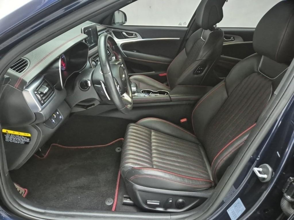 Genesis G70 - Vista 11