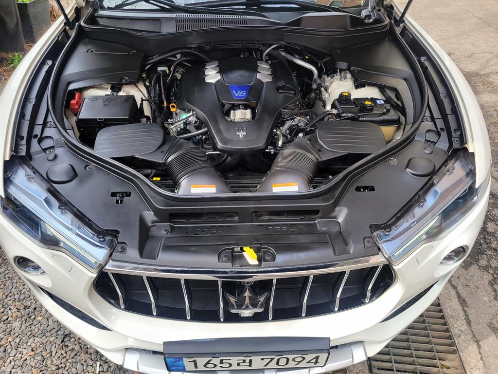 Maserati Levante 2018 Blanco - Importación desde Corea - HF Imports Iquique - Foto 20