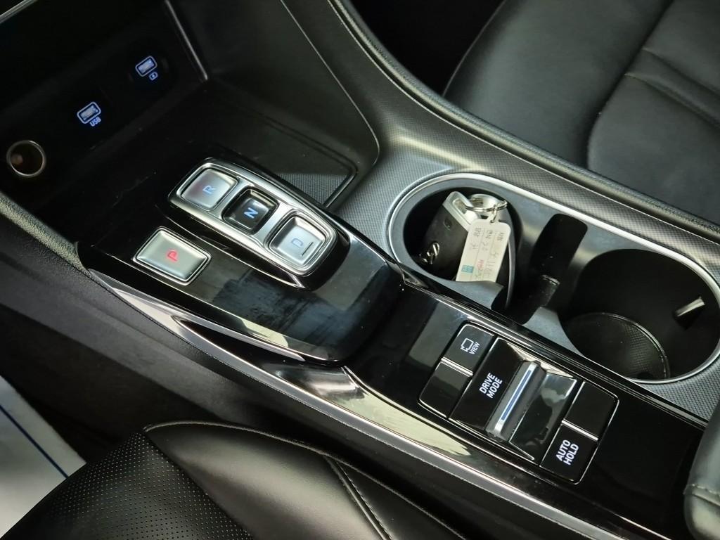 HYUNDAI Sonata - Vista 8