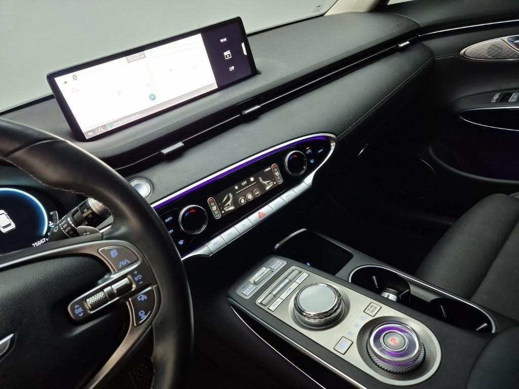 Genesis GV70 2022 Blanco - Importación desde Corea - HF Imports Iquique - Foto 15