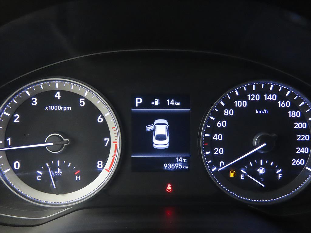 HYUNDAI Grandeur - Vista 9