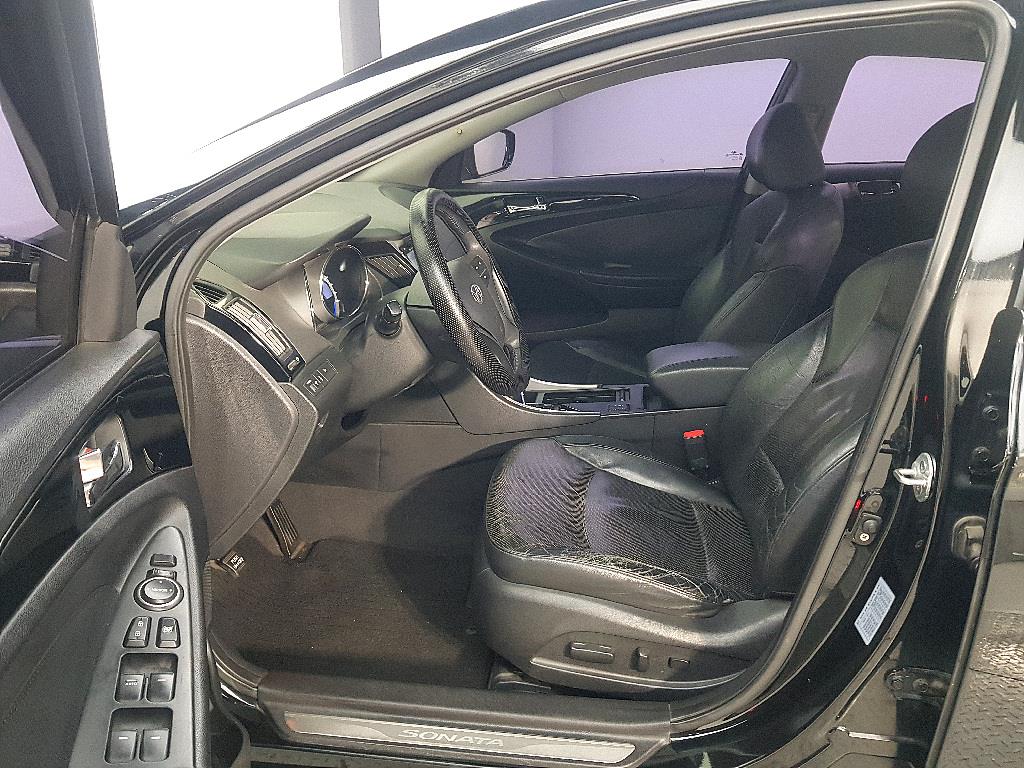 HYUNDAI Sonata - Vista 7