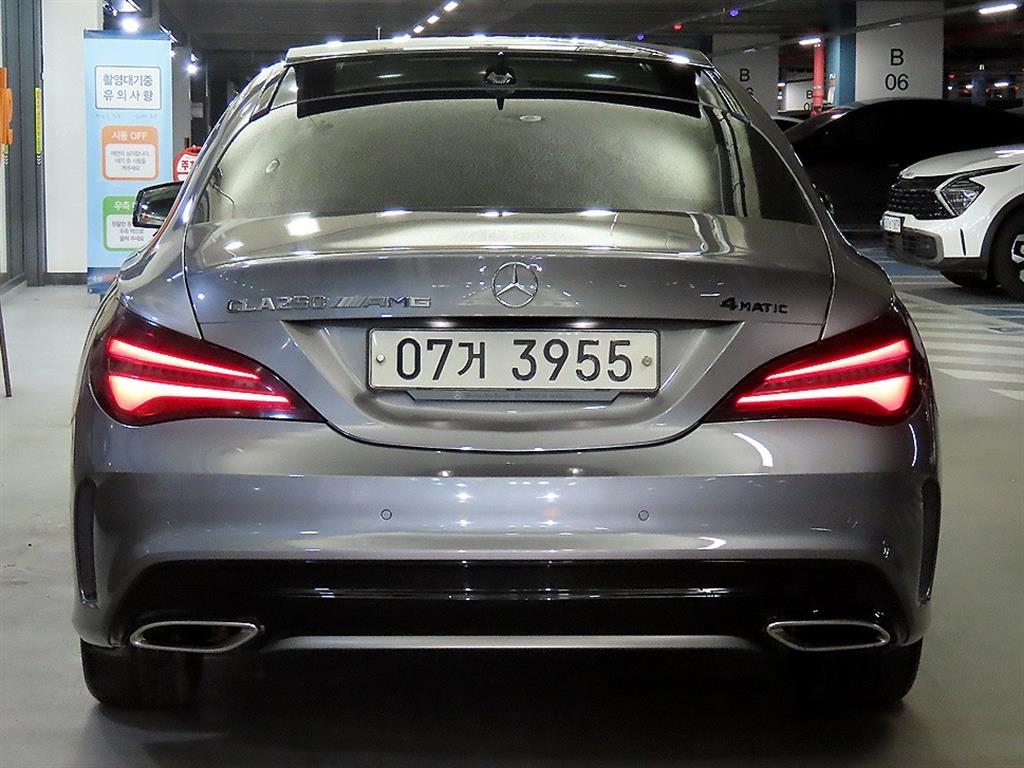 Mercedes Benz CLA Class - Vista 5