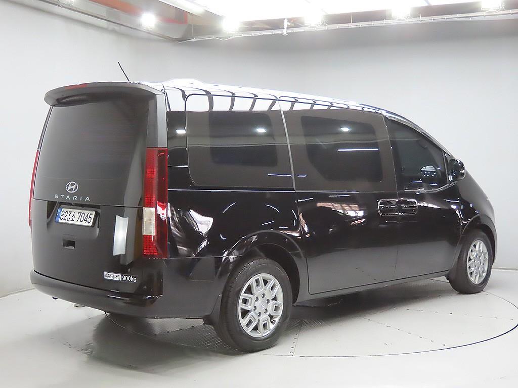 HYUNDAI Staria - Vista 7