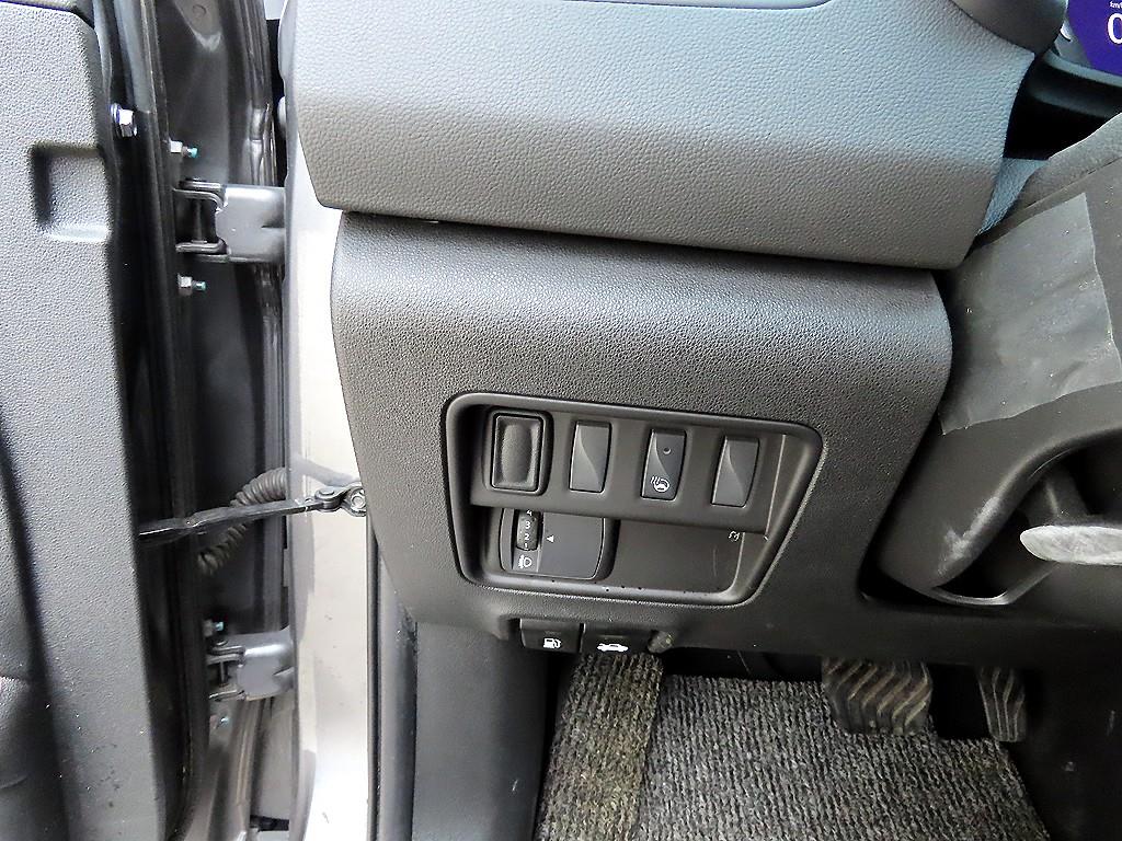 SAMSUNG QM6 - Vista 12