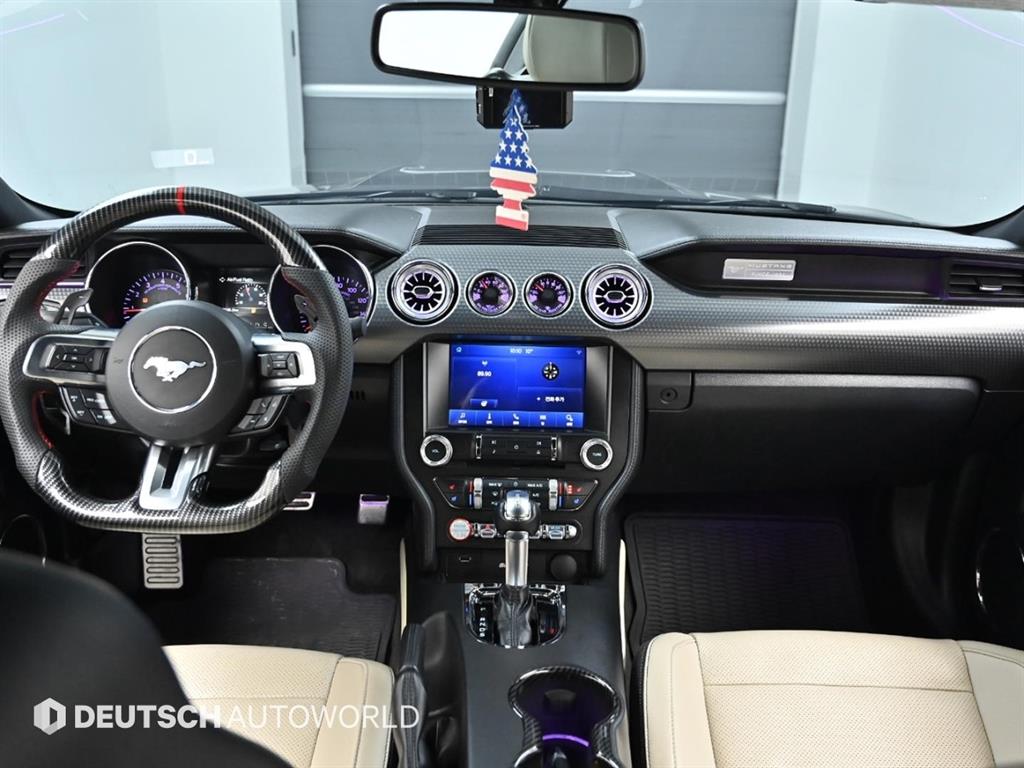 Ford Mustang - Vista 8