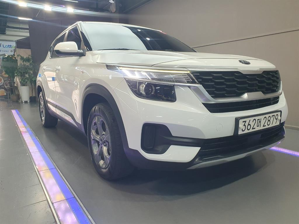 KIA Seltos 2022 Blanco - Importación desde Corea - HF Imports Iquique - Foto 1