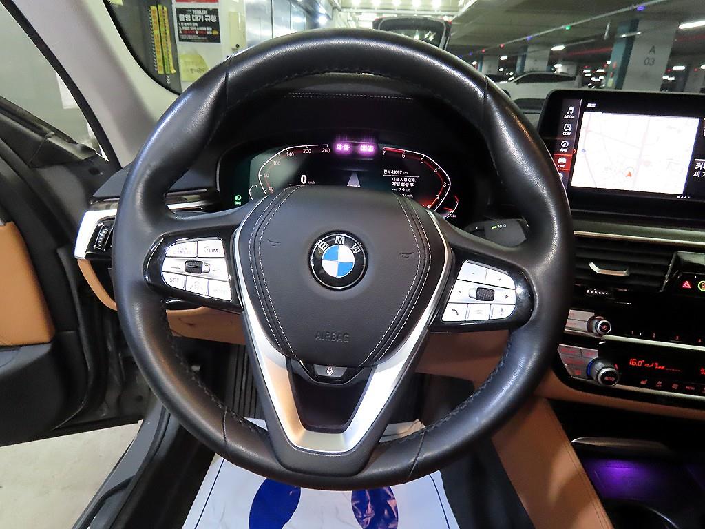 BMW 5 Series - Vista 8