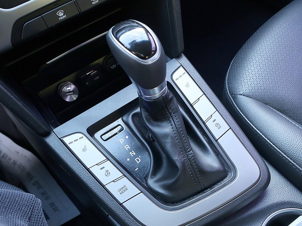 HYUNDAI Avante 2017 Blanco - Importación desde Corea - HF Imports Iquique - Foto 7