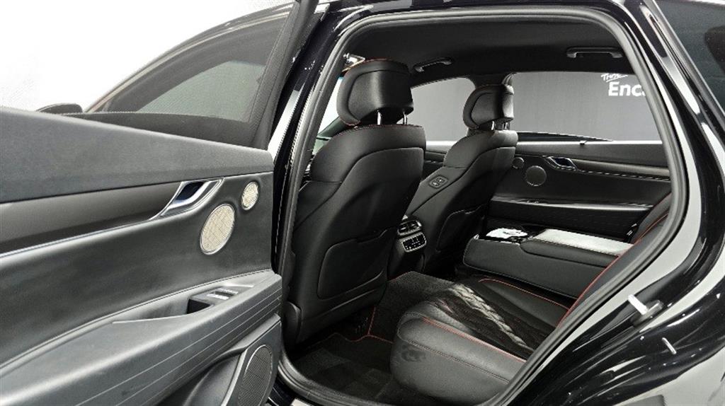 Genesis G80 - Vista 12