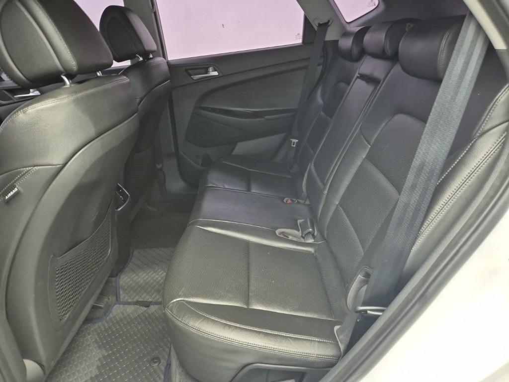 HYUNDAI Tucson - Vista 12