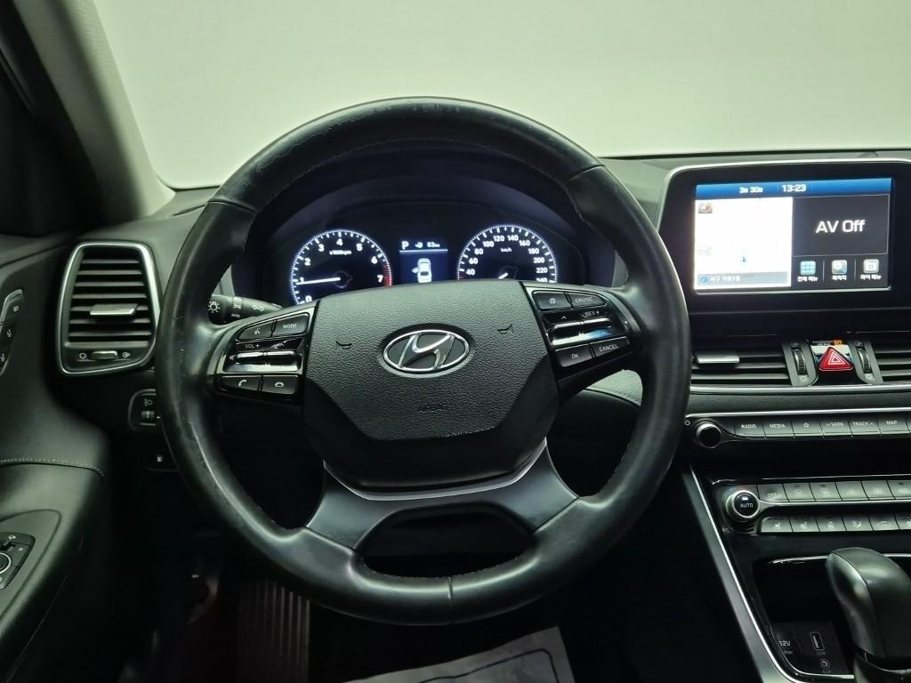 HYUNDAI Grandeur - Vista 9