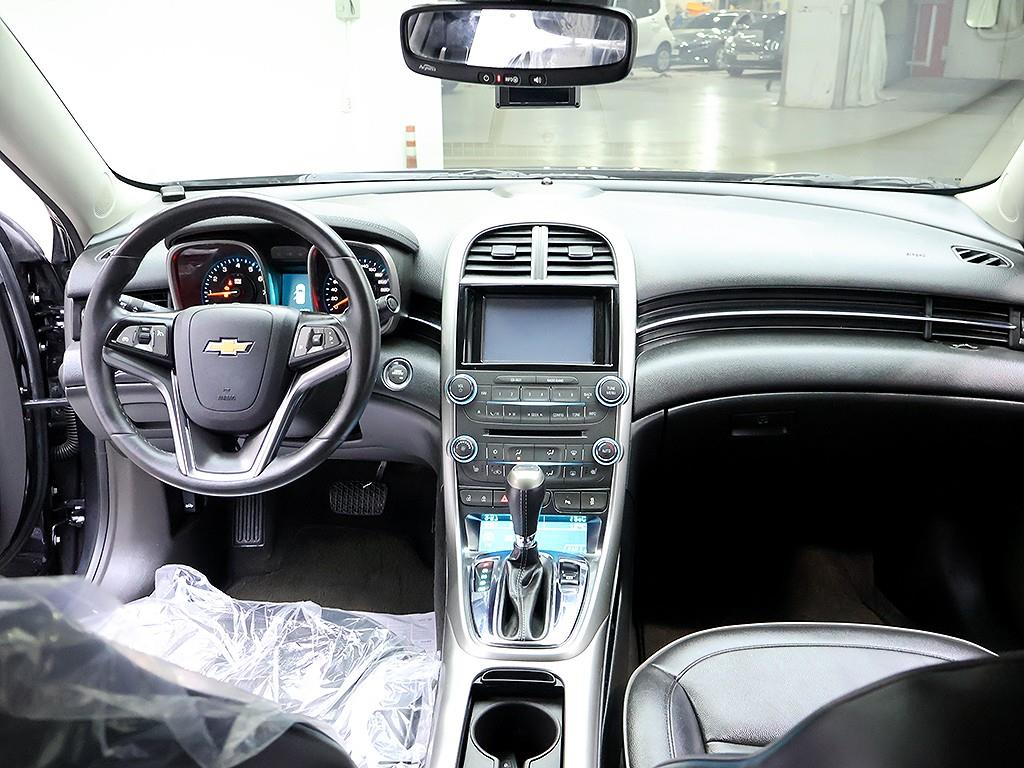 Chevrolet Malibu - Vista 9