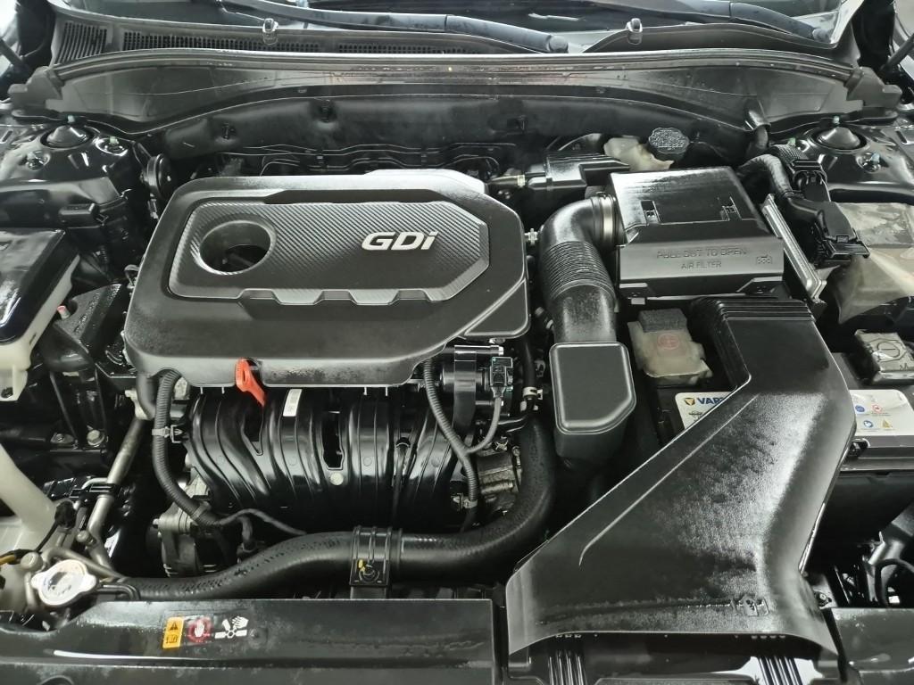 HYUNDAI Grandeur - Vista 5