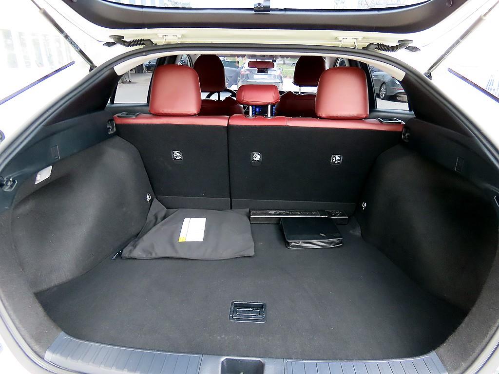 Toyota Prius 2017 Blanco - Importación desde Corea - HF Imports Iquique - Foto 17
