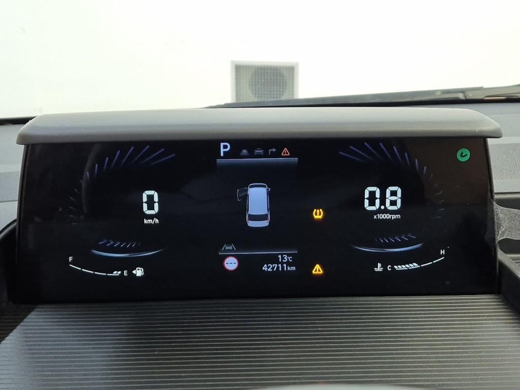 HYUNDAI Staria - Vista 6