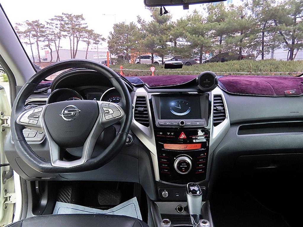 Ssangyong Tivoli - Vista 7