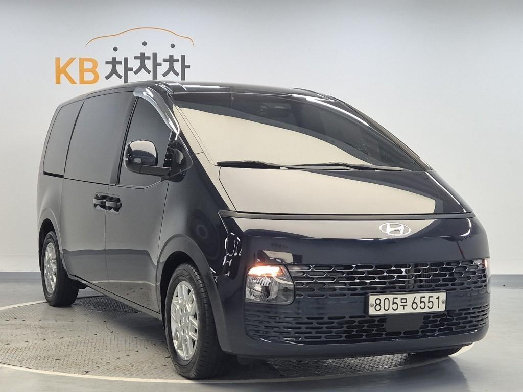 HYUNDAI Staria - Vista 4