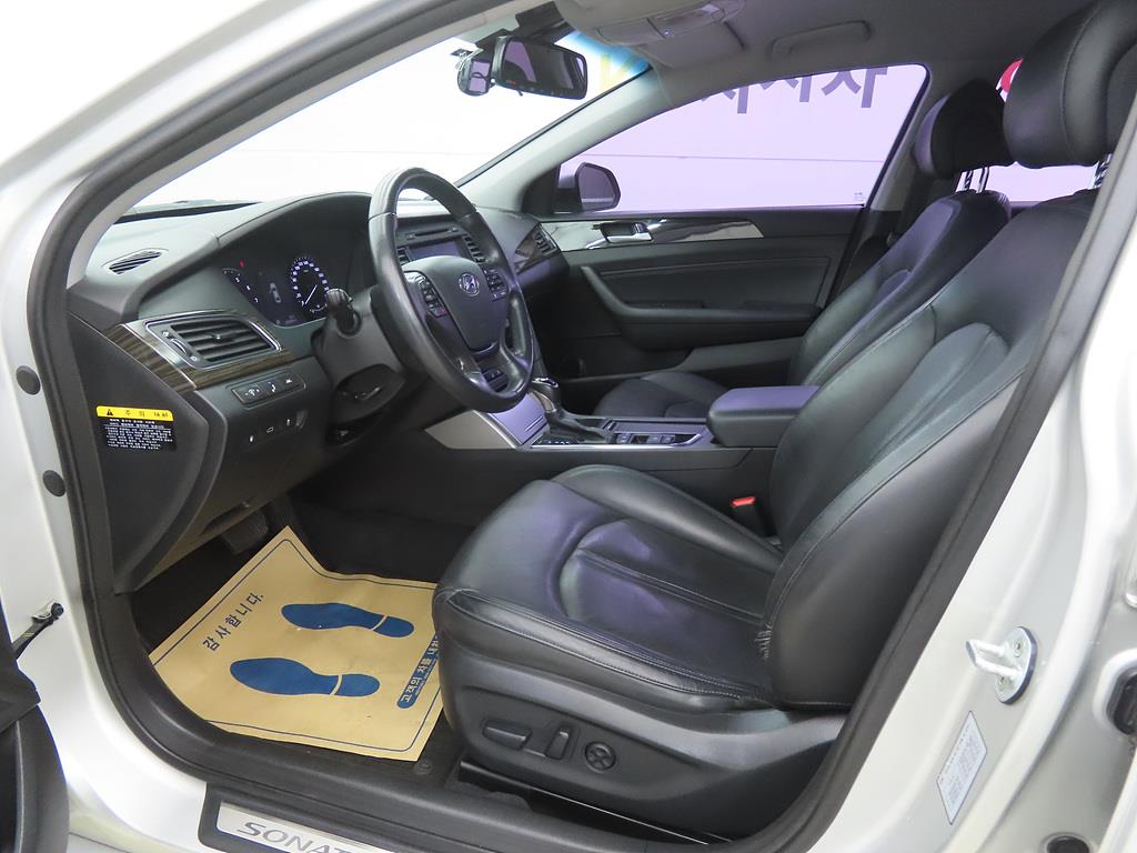 HYUNDAI Sonata - Vista 5