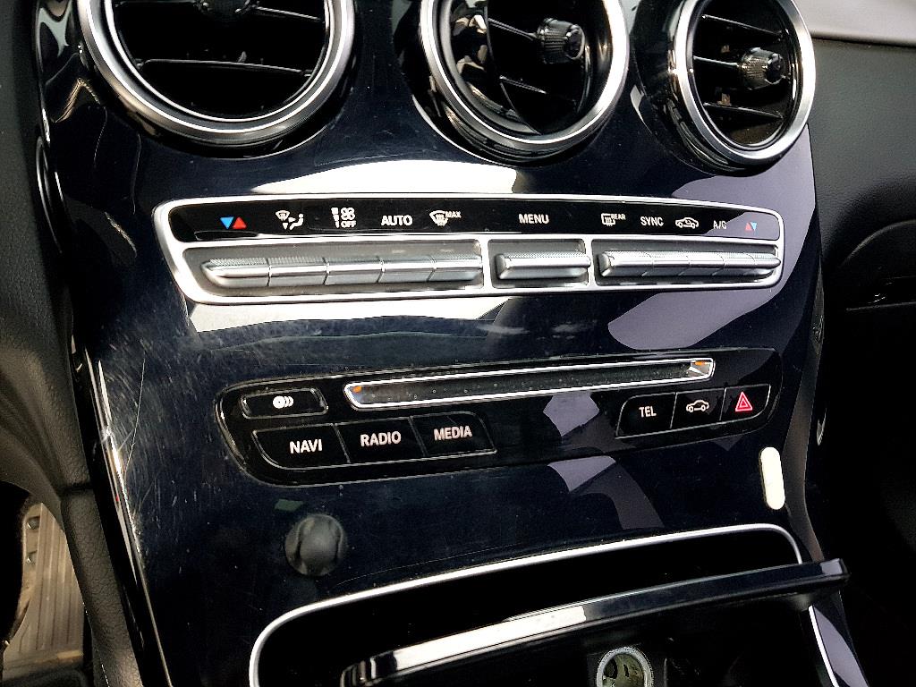 Mercedes Benz GLC Class - Vista 11