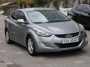 HYUNDAI Avante - Vista 4