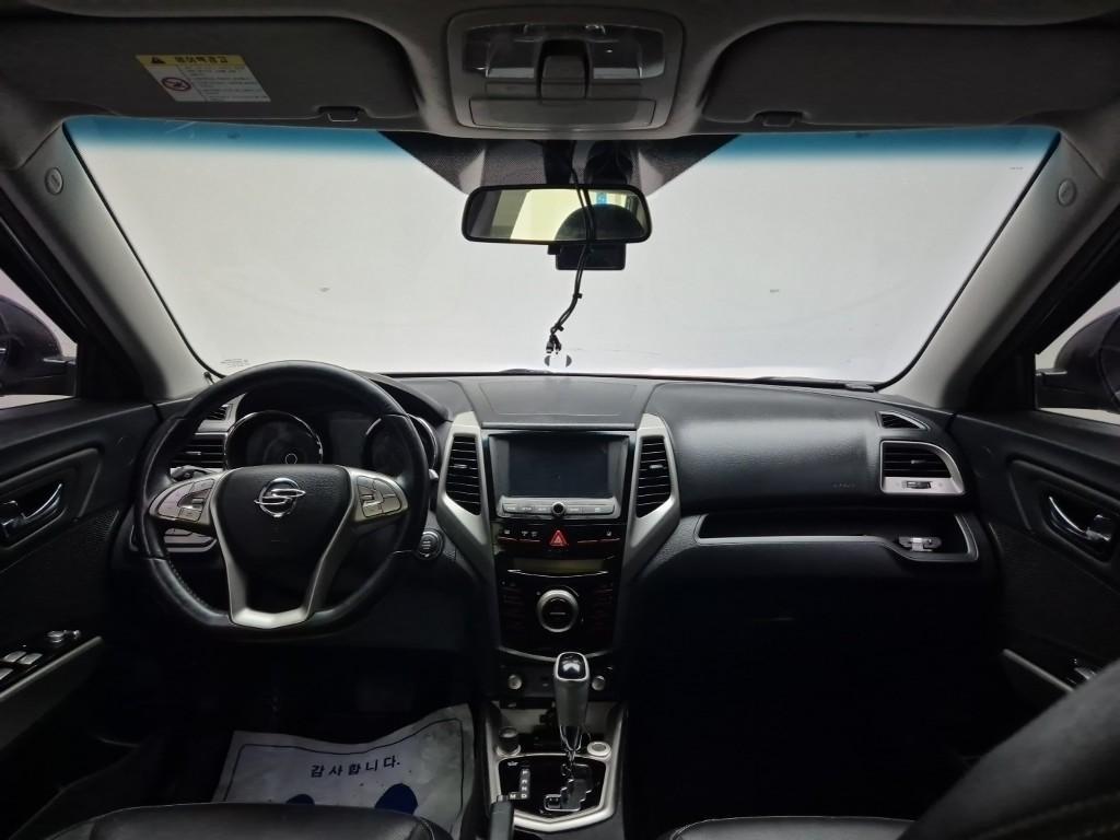 Ssangyong Tivoli - Vista 6