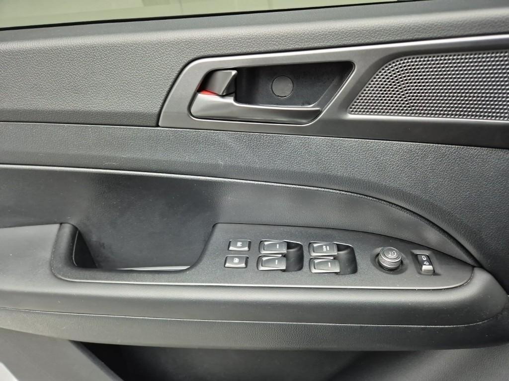 Ssangyong Rexton - Vista 8