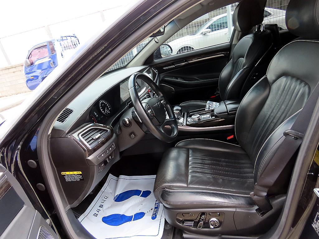 Genesis EQ900 - Vista 5