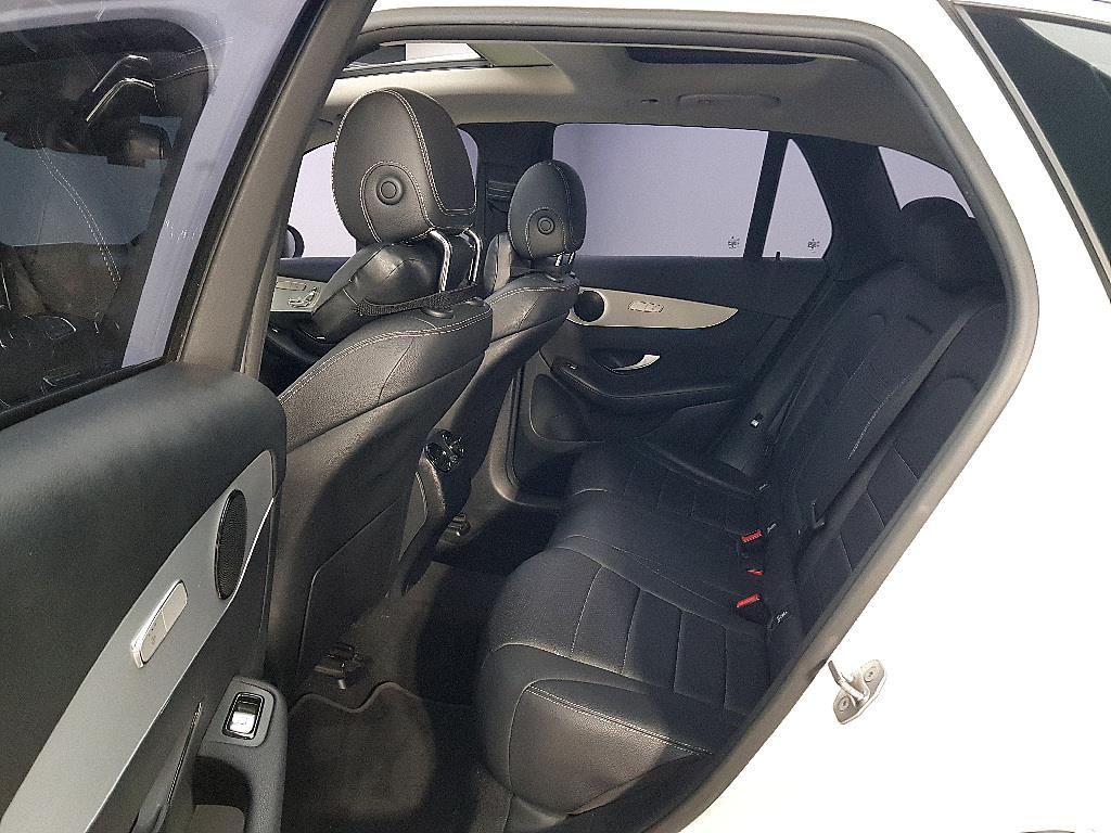 Mercedes Benz GLC Class - Vista 9