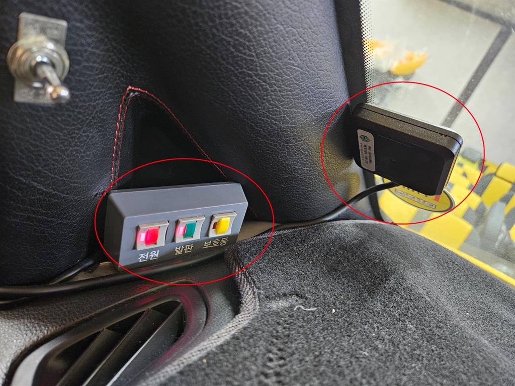 HYUNDAI Starex - Vista 7