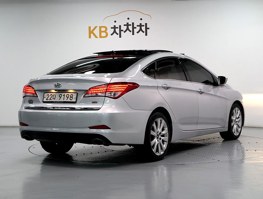 HYUNDAI i40 - Vista 3