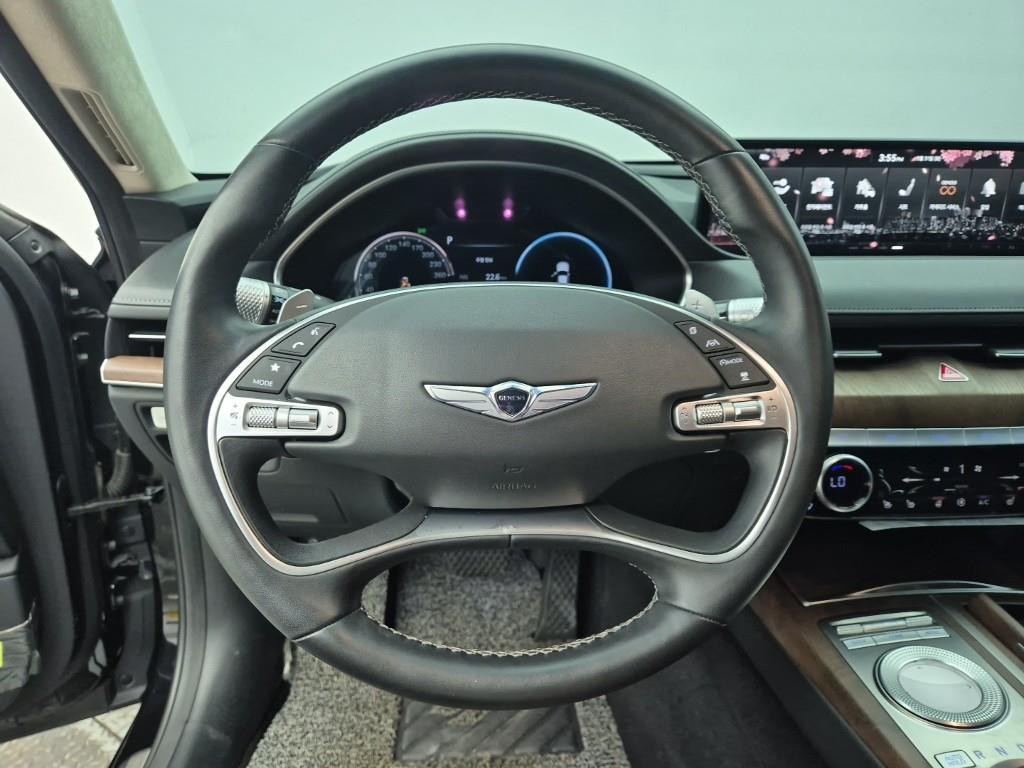 Genesis G80 - Vista 9