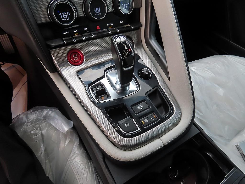 Jaguar F-TYPE - Vista 9