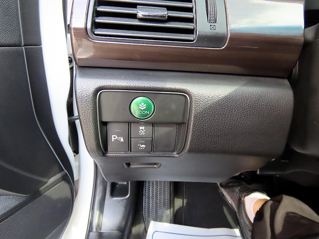 Honda Accord - Vista 12