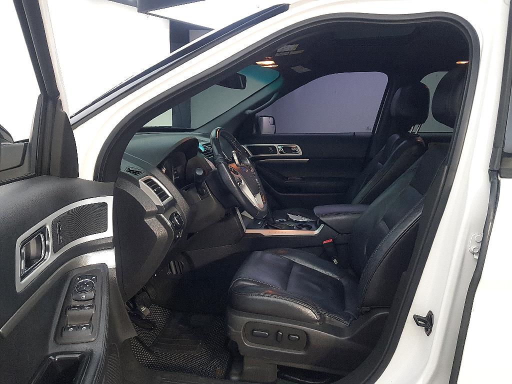 Ford Explorer - Vista 8