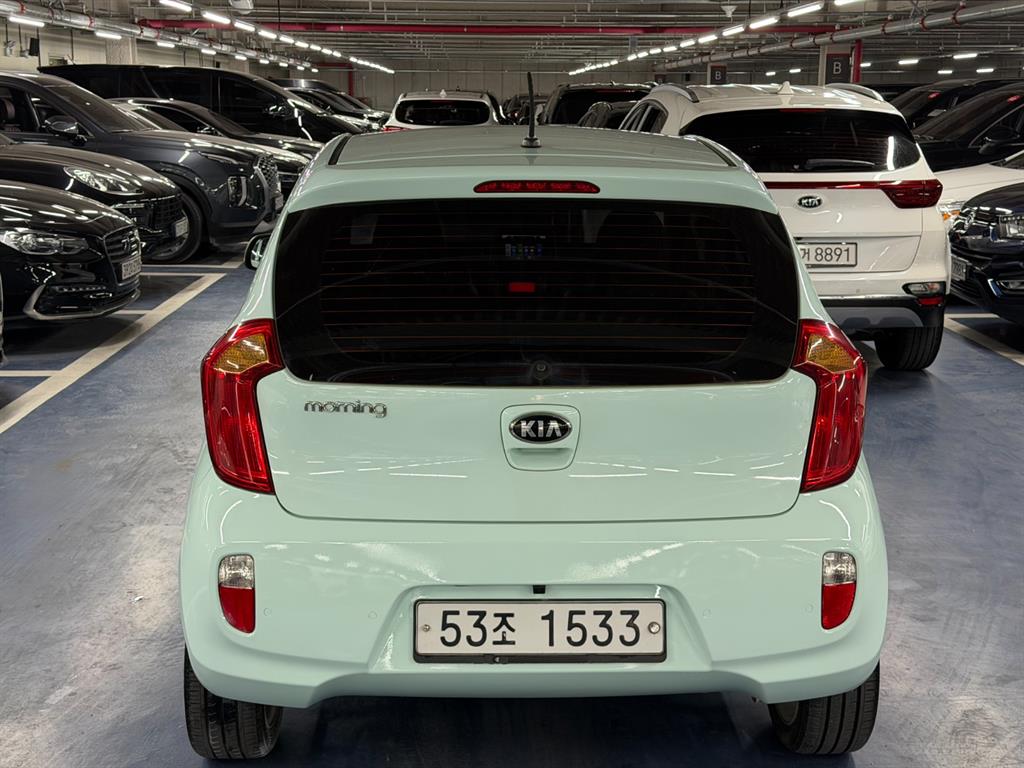 KIA Morning - Vista 5