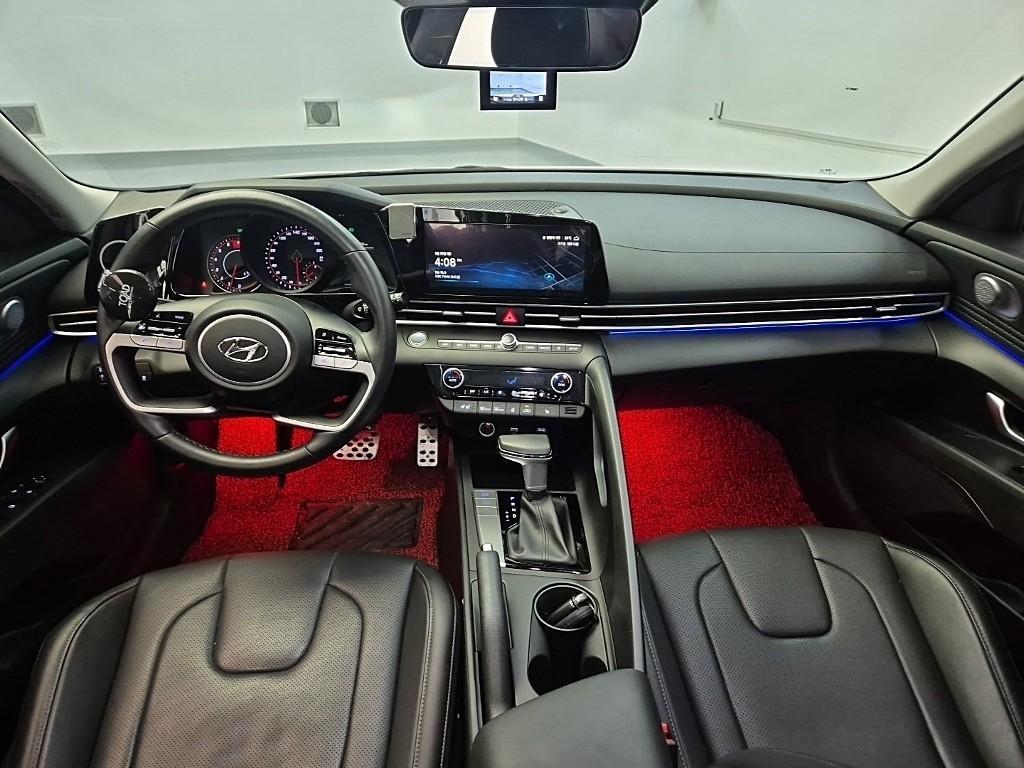 HYUNDAI Avante - Vista 7