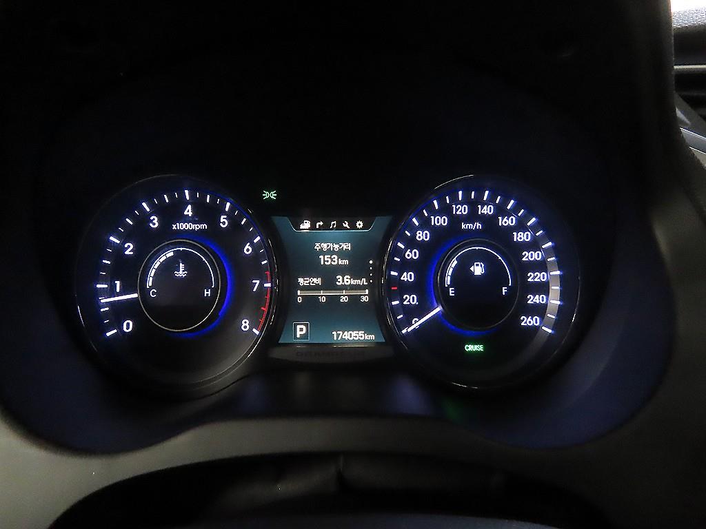 HYUNDAI Grandeur - Vista 6