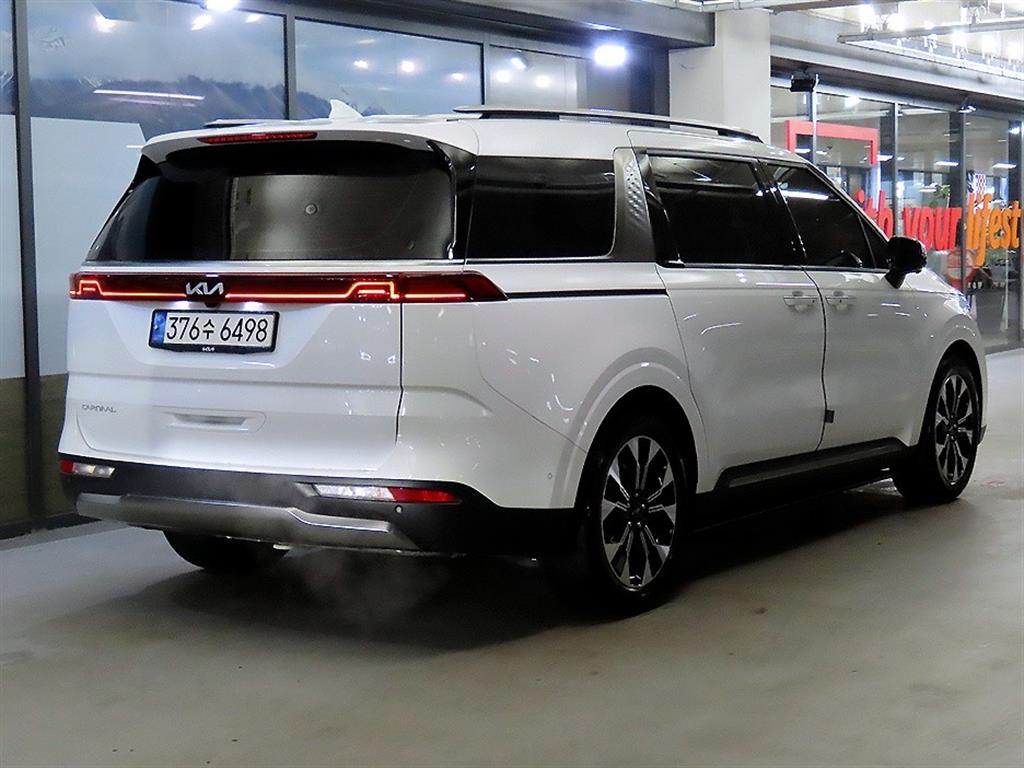 KIA Carnival - Vista 4