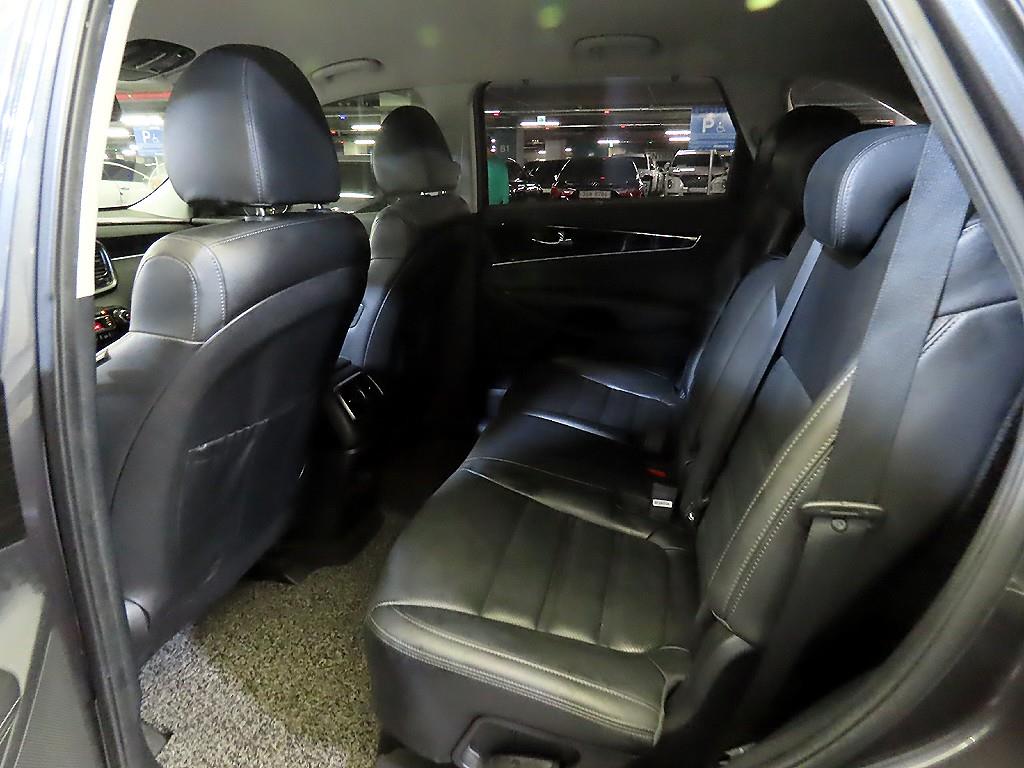 KIA Sorento - Vista 7