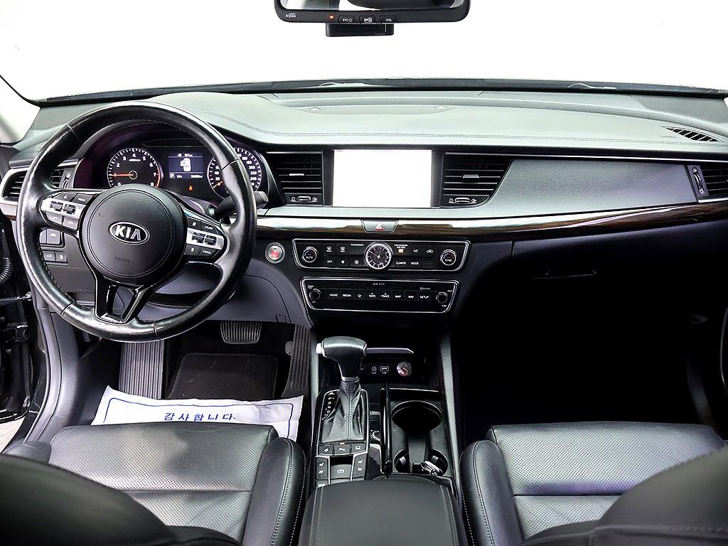 KIA K7 - Vista 9