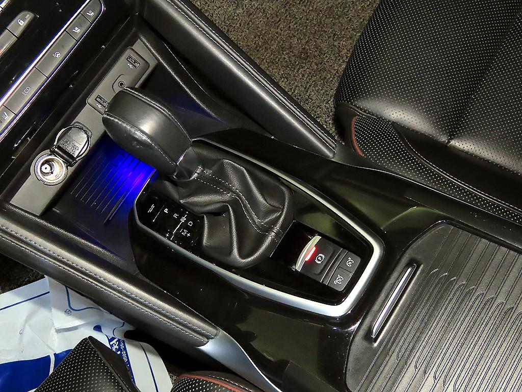 SAMSUNG QM6 - Vista 12