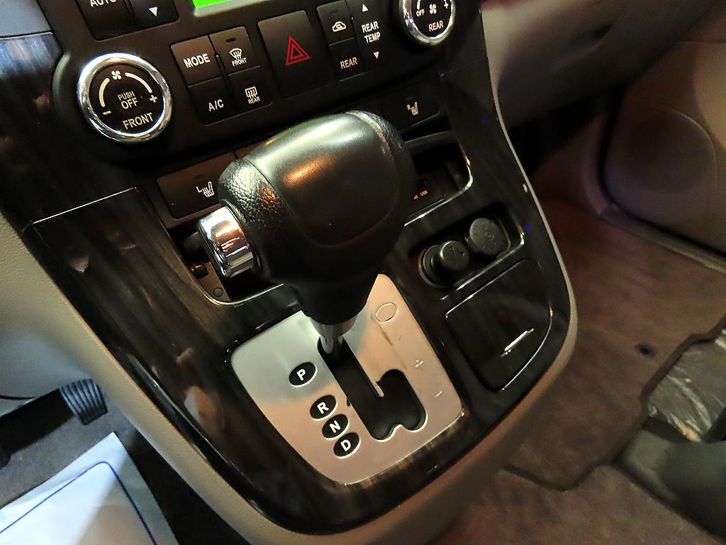 KIA Carnival - Vista 12