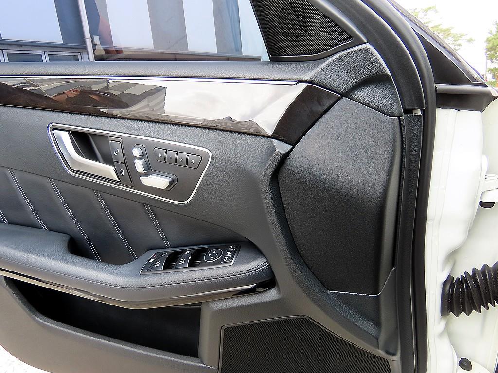 Mercedes Benz E class - Vista 11