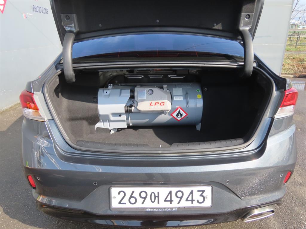 HYUNDAI Sonata - Vista 9